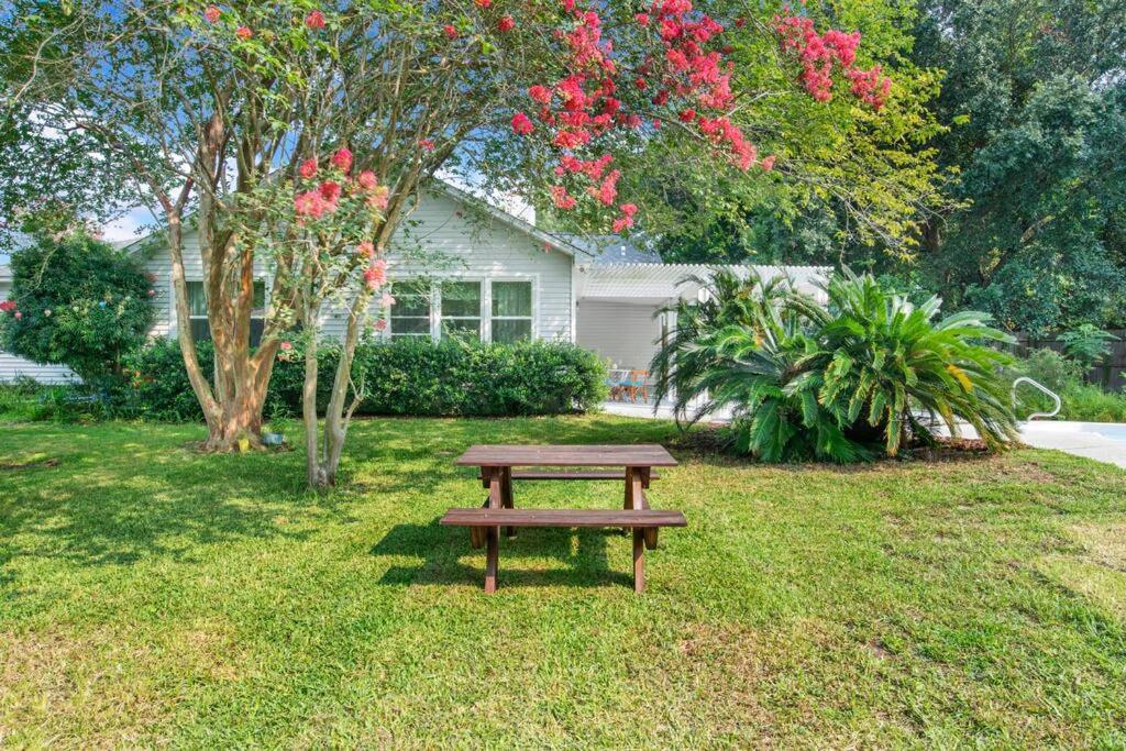 Gulf Breeze Tranquil Retreat Villa Exterior photo